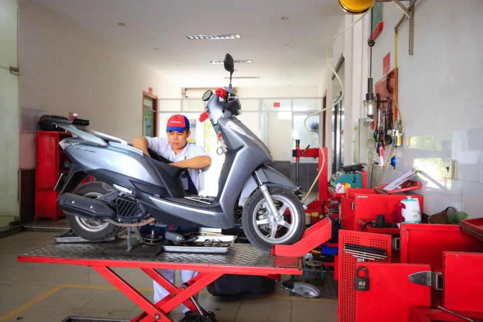 Khu vệ sinh phụ tùng và kiểm tra
